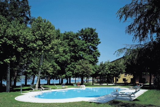 hotel-parco-al-lago-piscina