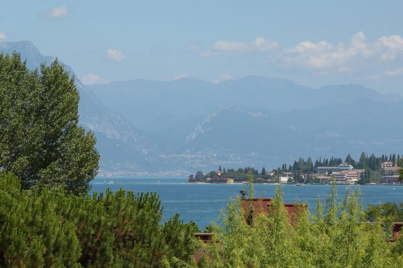 Hotel Residence HOLIDAY DELUXE VIEW - SIRMIONE PENINSULA (Copia)