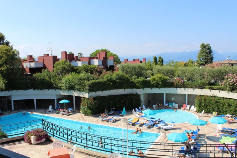 Hotel Residence HOLIDAY - POOL (Copia)