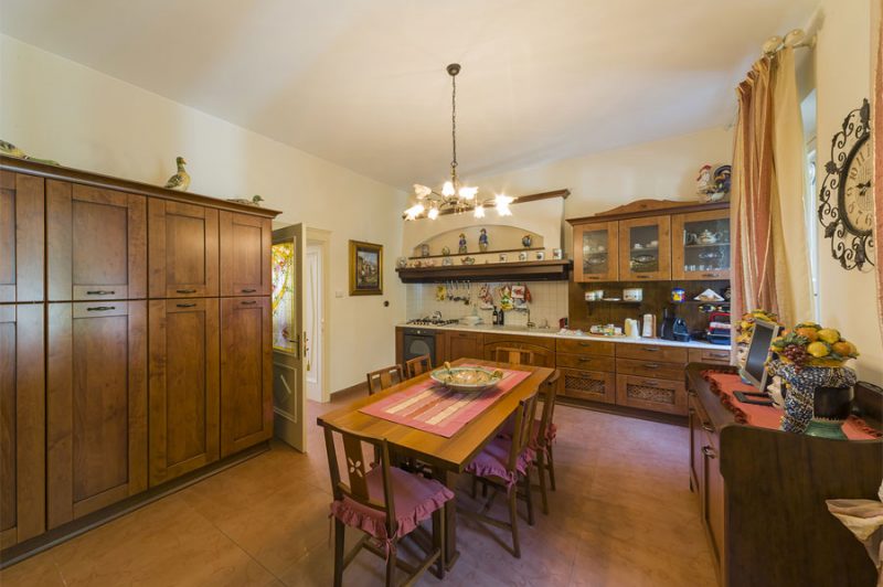 luxury-villa-sirmione-12
